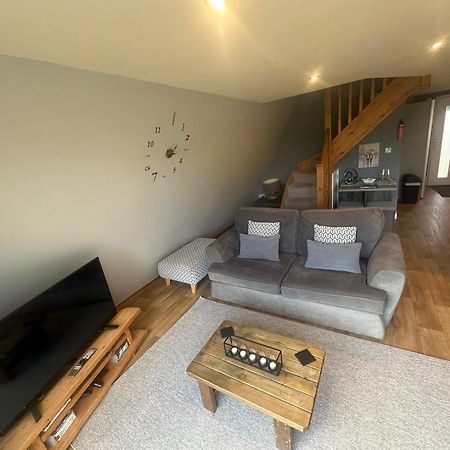 Widgeon Bespoke Cabin Is Lakeside With Private Fishing Peg, Hot Tub Situated At Tattershall Lakes Country Park Екстер'єр фото